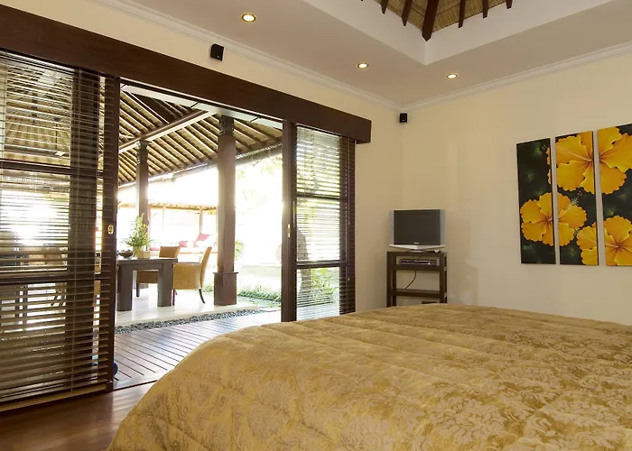 Hotel Ellora 4*