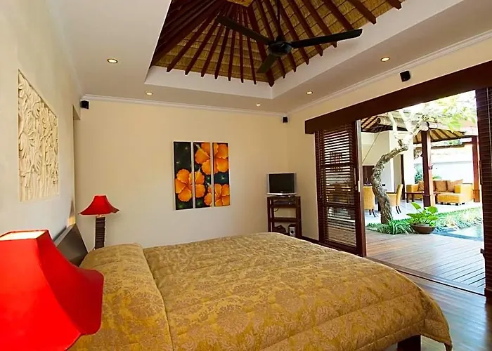 Ellora Hotel 4*