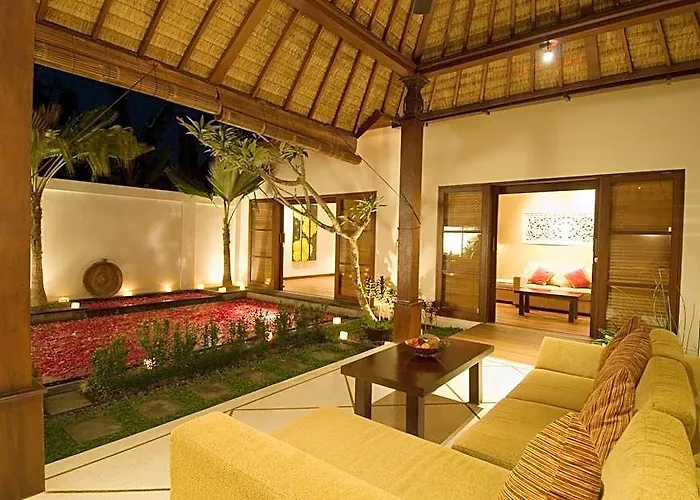 Ellora Hotel