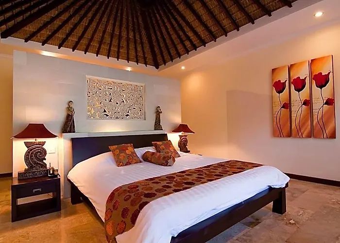 Ellora 4*